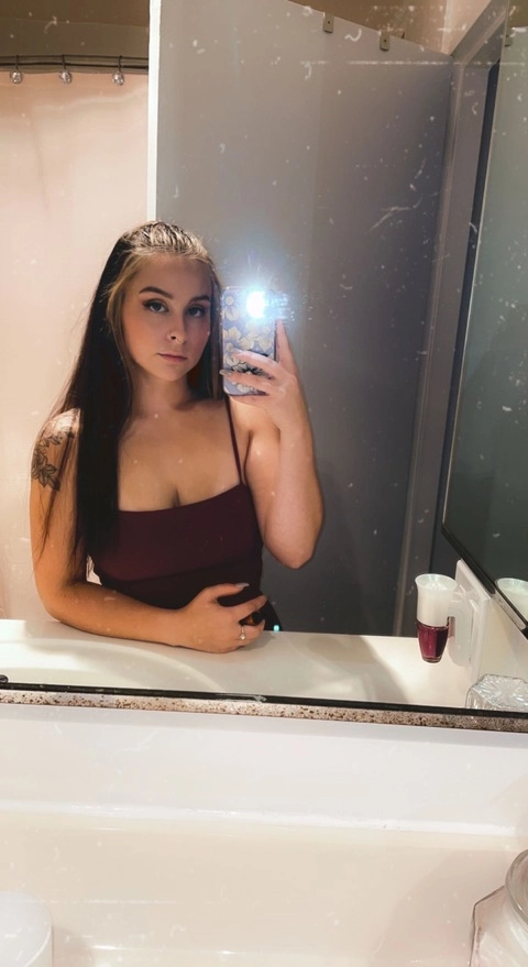 Haleyyy OnlyFans Picture