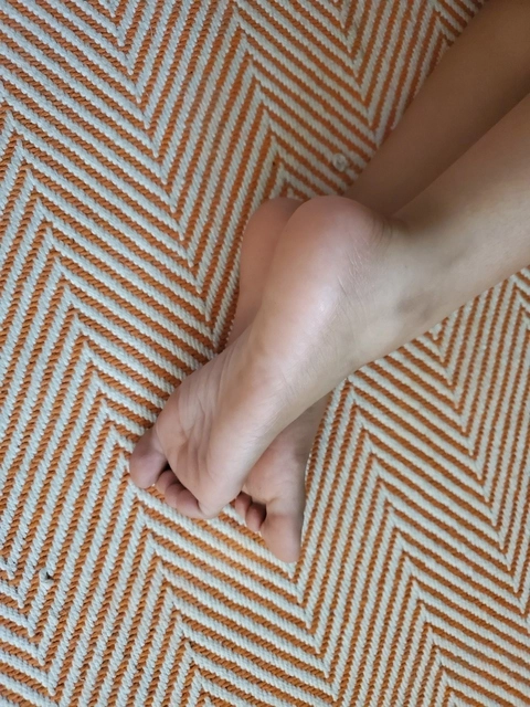 Tiny feet