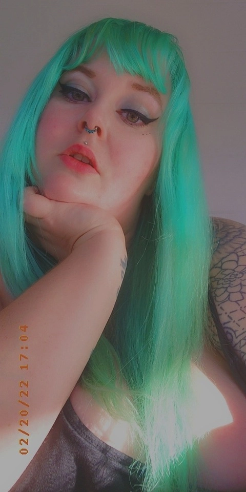 Emerald Violet OnlyFans Picture