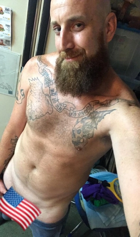 Bearded Vet OnlyFans Picture