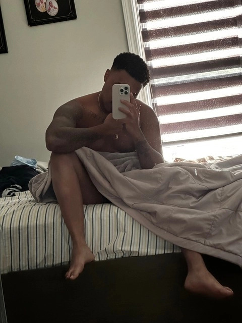 Lindo OnlyFans Picture