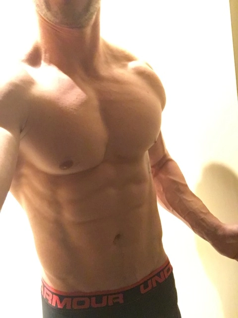 JonahJ OnlyFans Picture