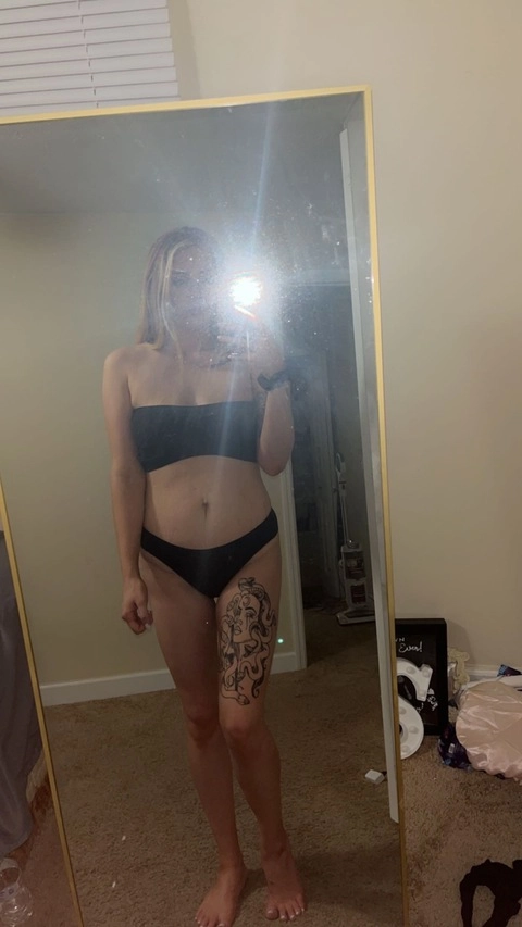 Syd OnlyFans Picture