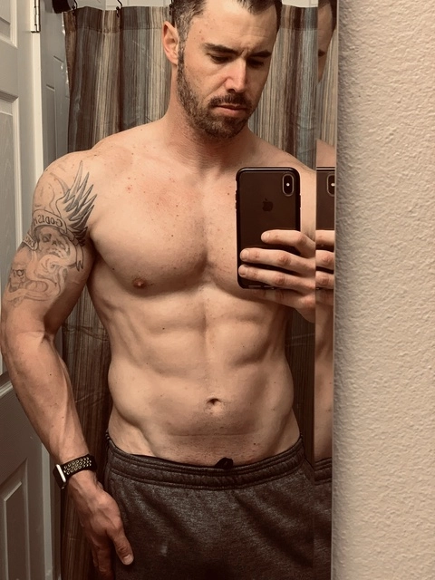 FitEddie OnlyFans Picture