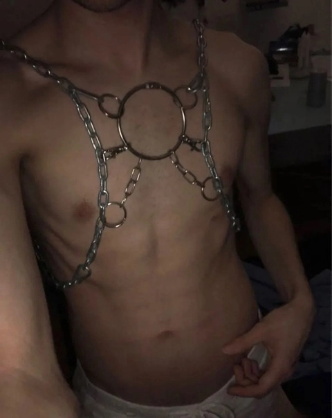 Antoni Faux OnlyFans Picture