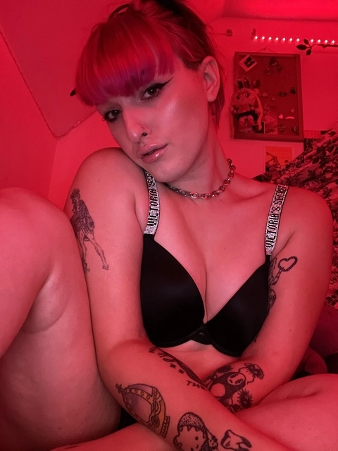 Holly Strawbunny OnlyFans Picture