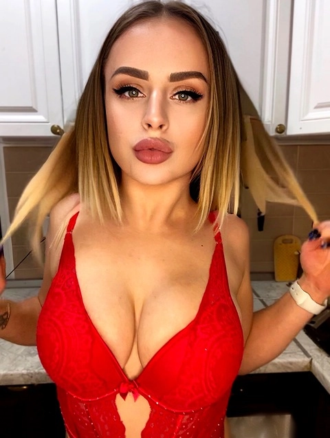 𝓙𝓾𝓵𝓲𝓮𝓽𝓽𝓮 OnlyFans Picture