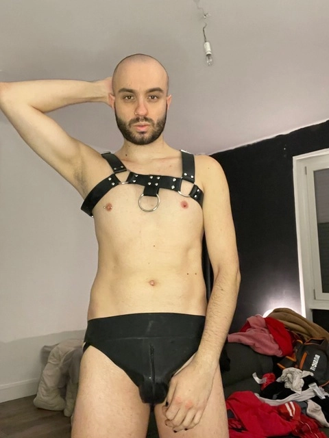 KinkyBoyXXX OnlyFans Picture