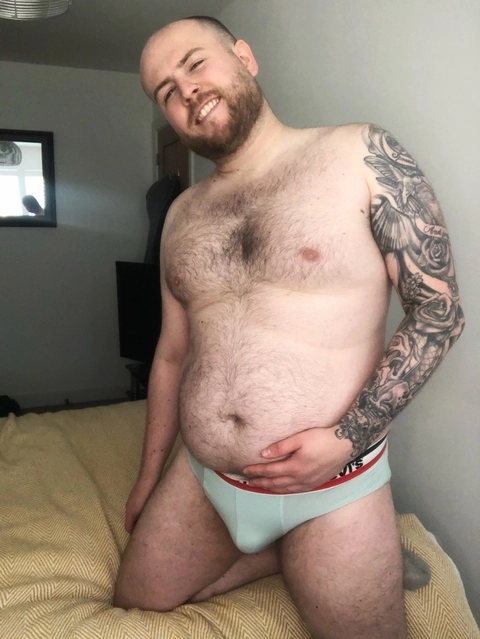 Chubby English Boy OnlyFans Picture