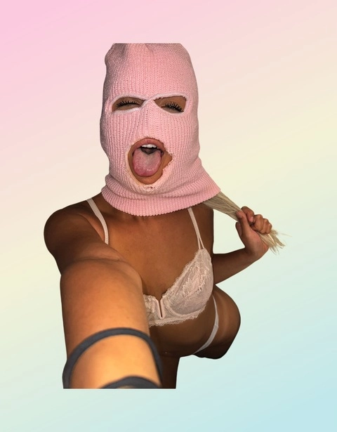 SkiMaskAlana