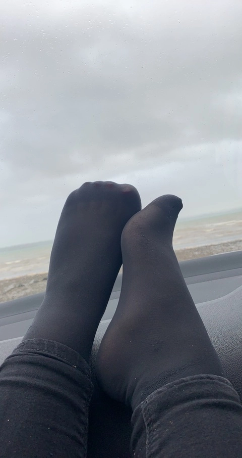 Foot Fetish Sisters OnlyFans Picture