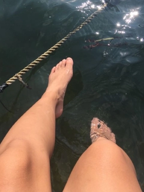 Vibingwfeet OnlyFans Picture