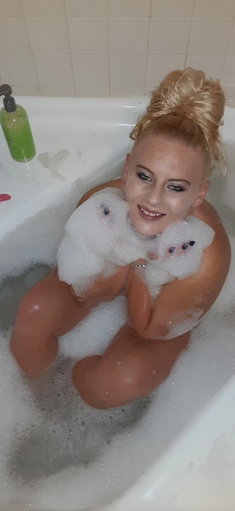 Miranda OnlyFans Picture
