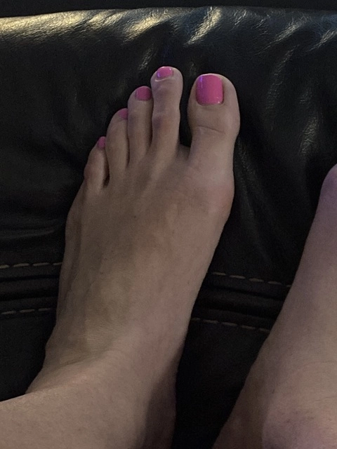 Fancy Feet OnlyFans Picture