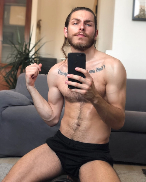 Mattia Holmes OnlyFans Picture