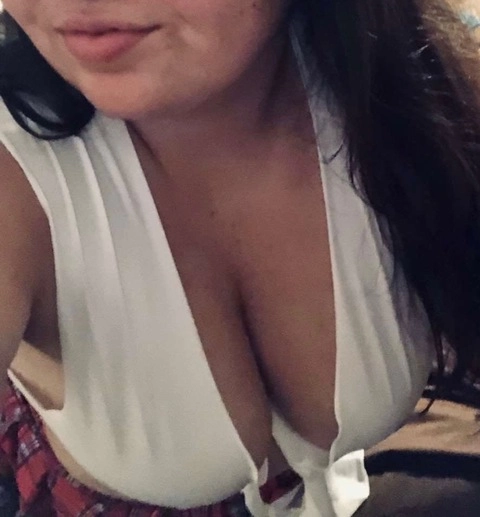 Mrs. R OnlyFans Picture