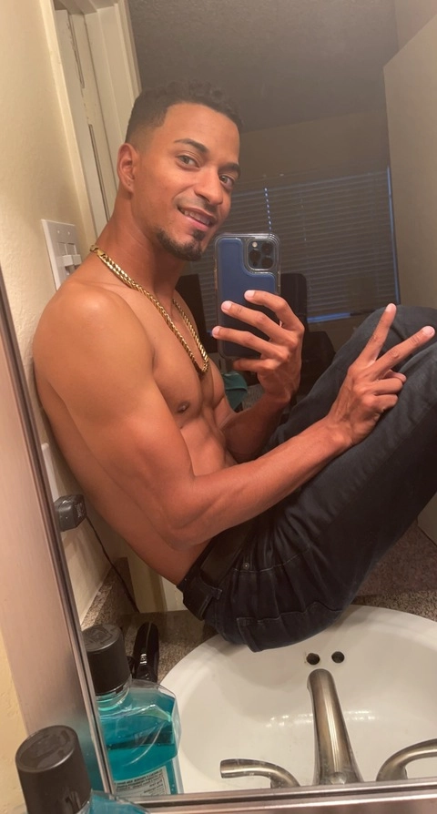 Victor OnlyFans Picture