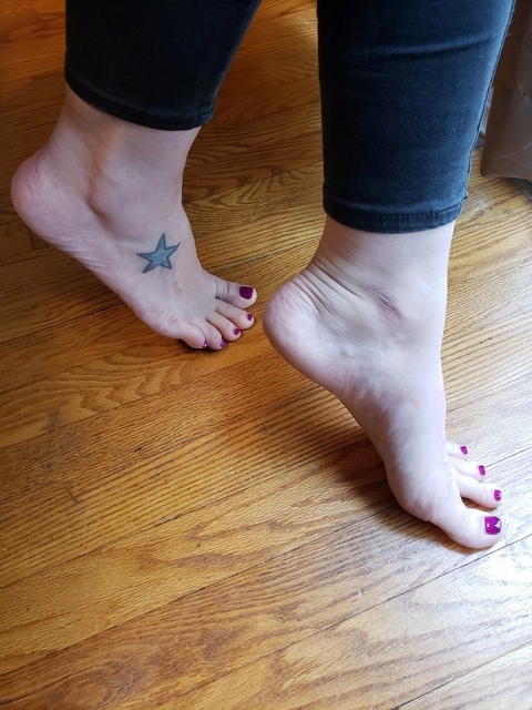 FlirtyFeet322