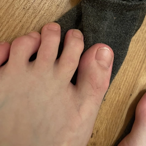 Yoni Feet OnlyFans Picture