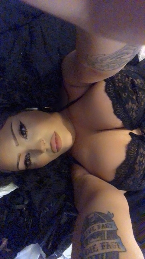 her OnlyFans Picture