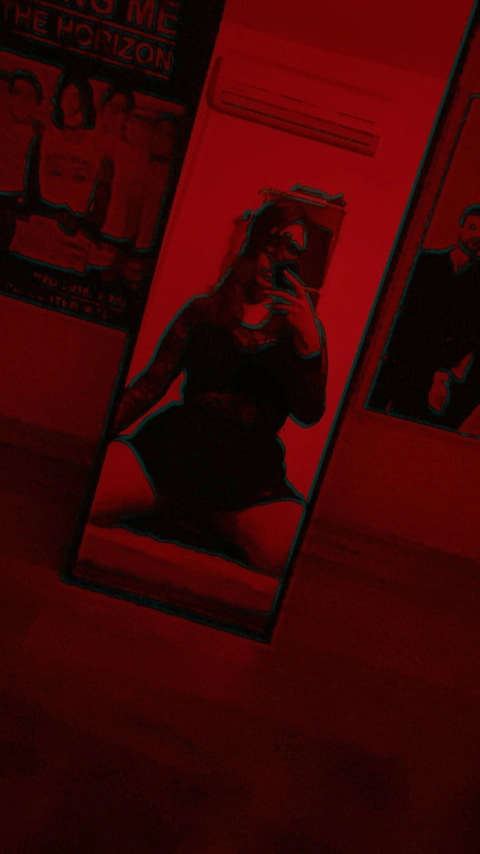 Girl in red 🩸