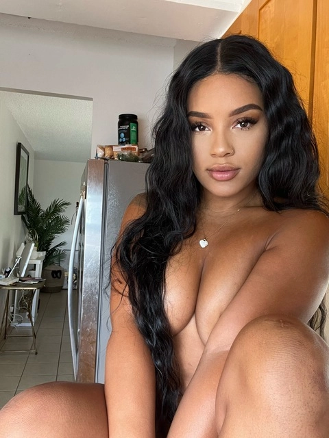 Yani OnlyFans Picture