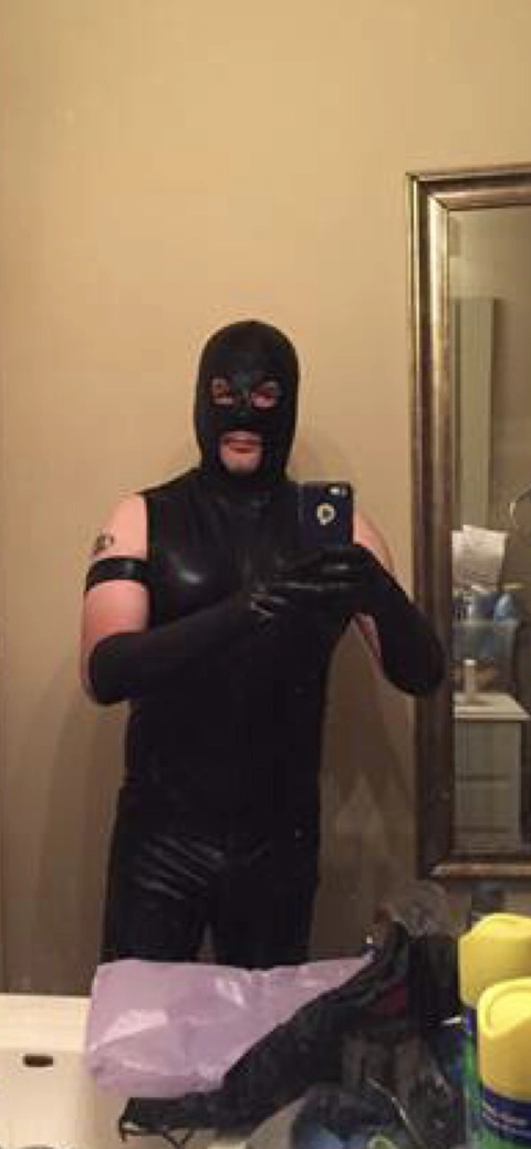 Masked Daddy OnlyFans Picture