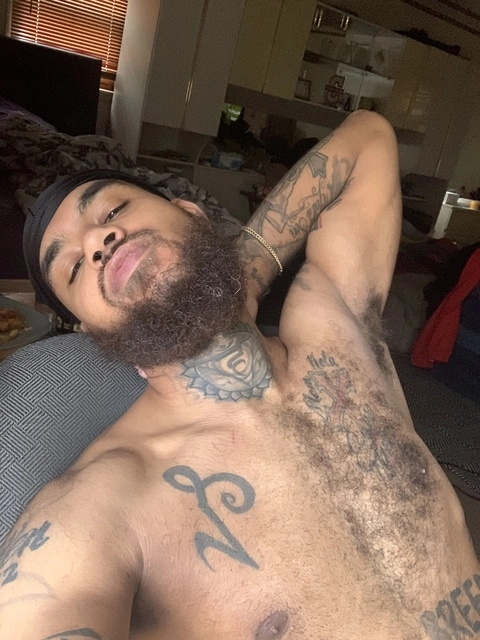 Shiq Bey OnlyFans Picture