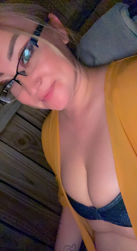 Rachel Ann ? OnlyFans Picture