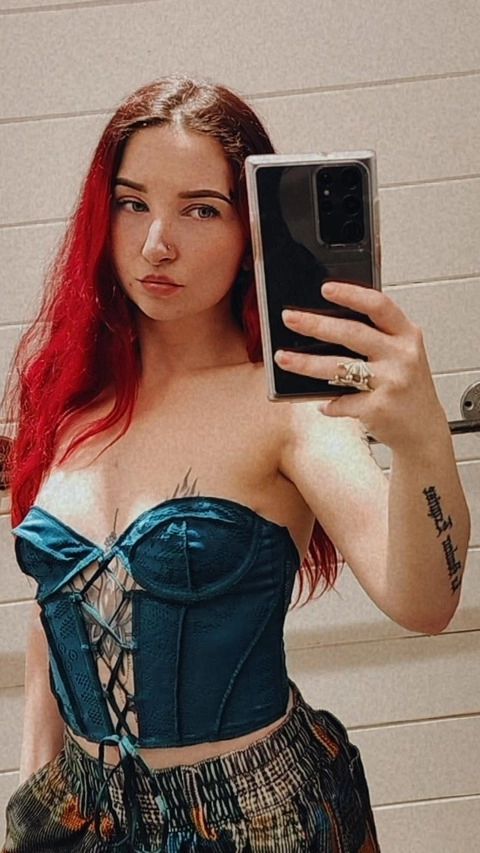 Lilith ✨️ OnlyFans Picture