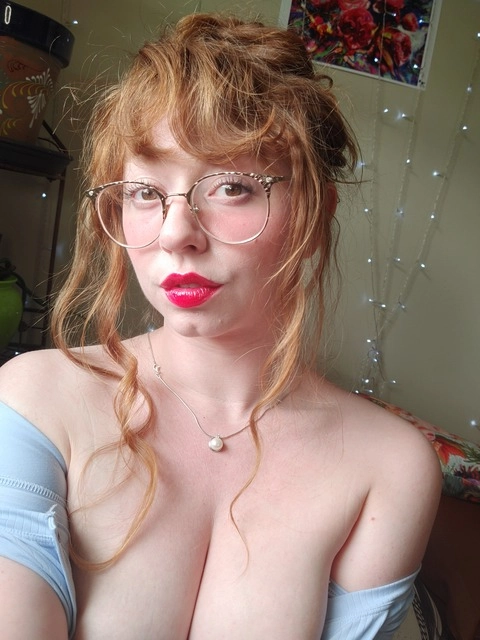 MandyFrizzle OnlyFans Picture