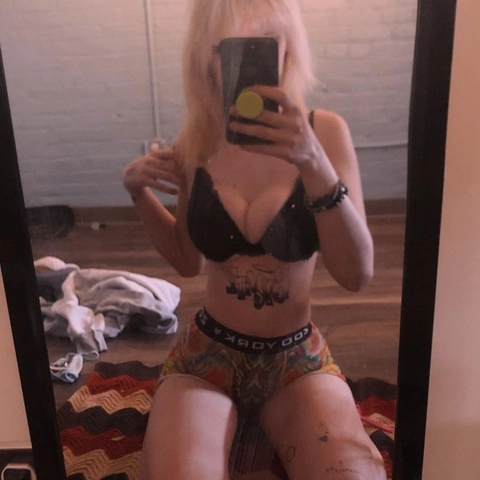 minx OnlyFans Picture