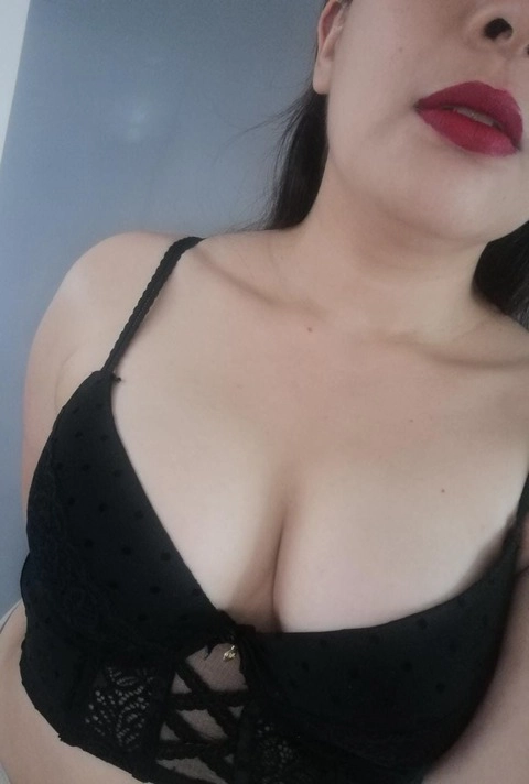 Ana Lau OnlyFans Picture