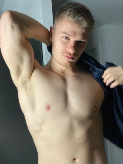 Lsremec OnlyFans Picture