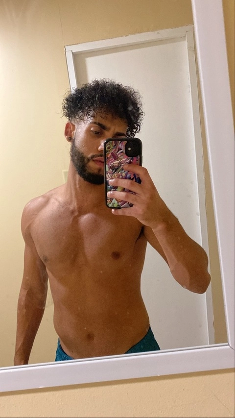 Papi juan OnlyFans Picture