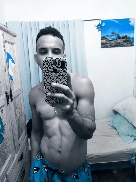 Niño Torres OnlyFans Picture