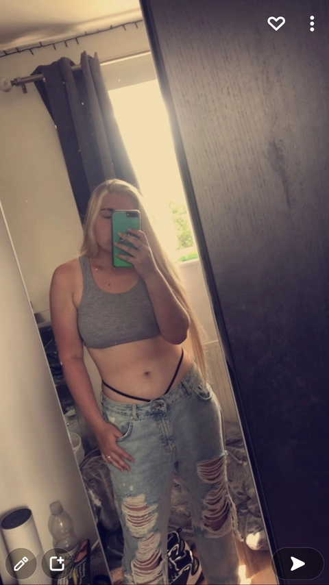 Jxy_lxe OnlyFans Picture