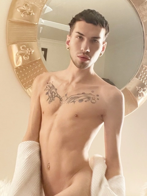 Ethereal Twink OnlyFans Picture