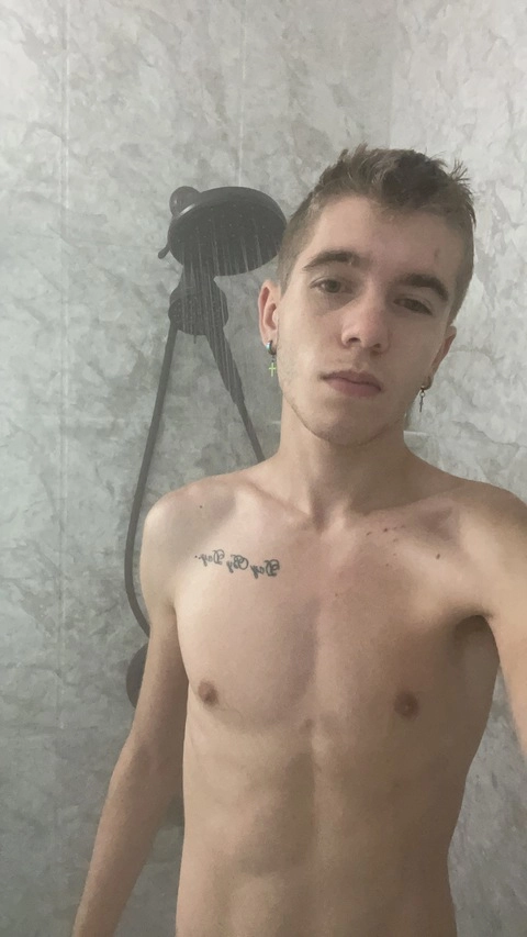 Levi Rhodes OnlyFans Picture