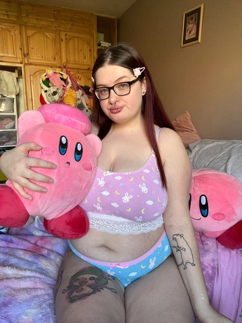 Chubby Gamer Whöre 💕 OnlyFans Picture