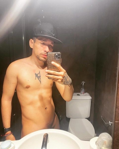 Yohangel padilla OnlyFans Picture