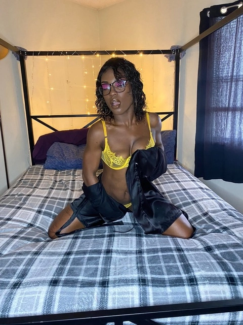 Akeema Sexie OnlyFans Picture