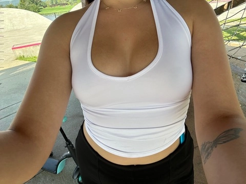 MelyXoxo OnlyFans Picture