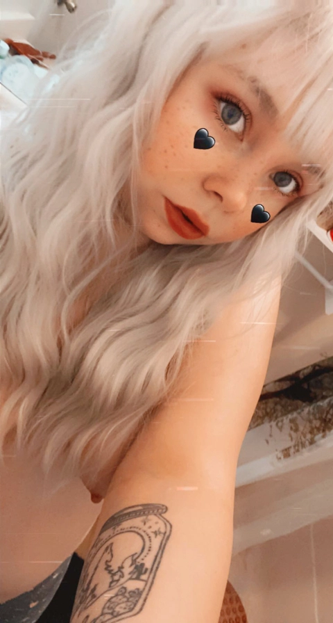 Babyymilkk OnlyFans Picture