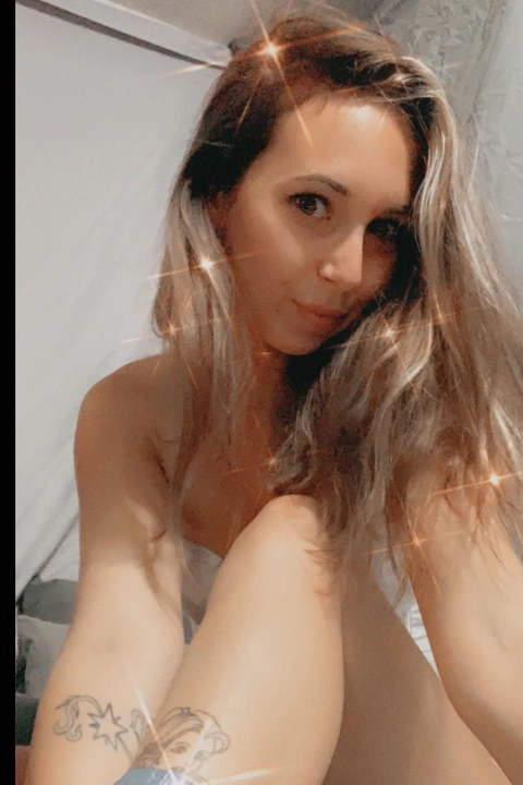 Elle OnlyFans Picture