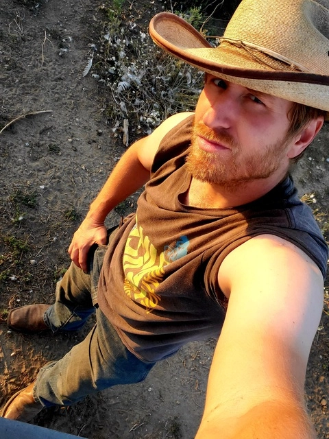Luke Hansen the rugged cowboy farmer! OnlyFans Picture