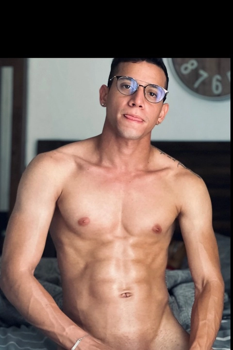 Michael Llanos OnlyFans Picture