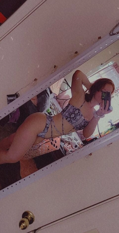 X.x.thicc.ginger.queeniex.X OnlyFans Picture