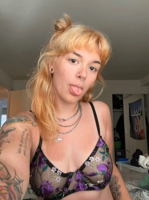 Baby Tofu OnlyFans Picture