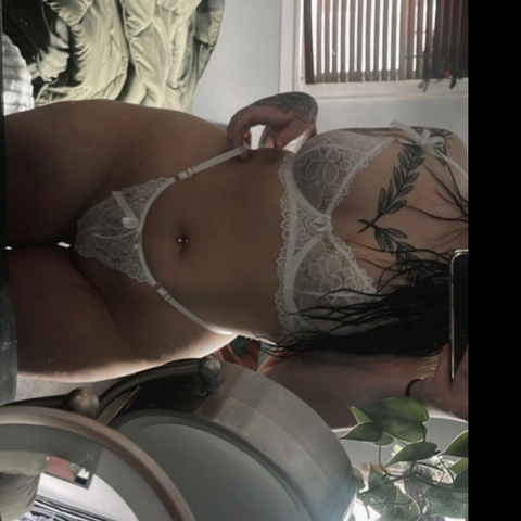 divinelythick OnlyFans Picture